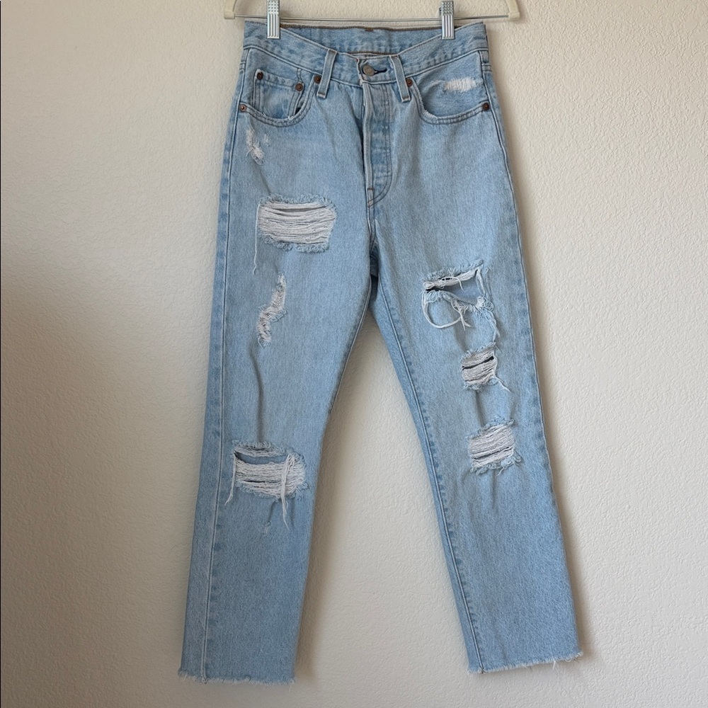 Levi’s 501 Distressed Jeans 24x26 Light Wash Straight Leg Button Fly